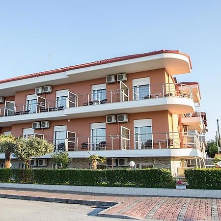 Denis Studios And Apartments Paralia Katerinis Luaran gambar