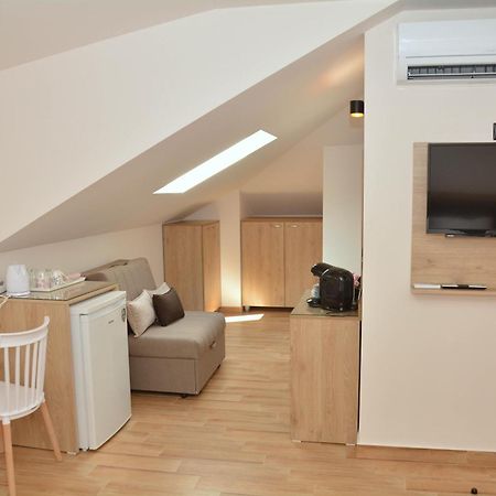 Denis Studios And Apartments Paralia Katerinis Bilik gambar