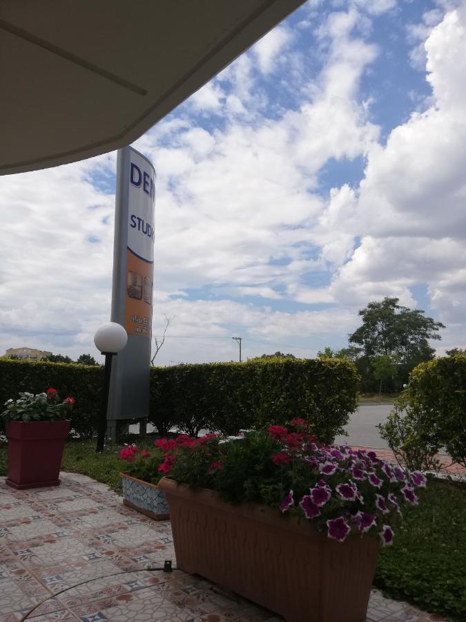 Denis Studios And Apartments Paralia Katerinis Luaran gambar