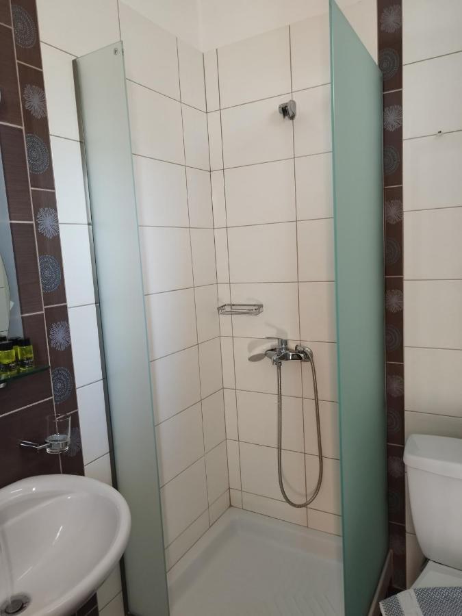 Denis Studios And Apartments Paralia Katerinis Luaran gambar